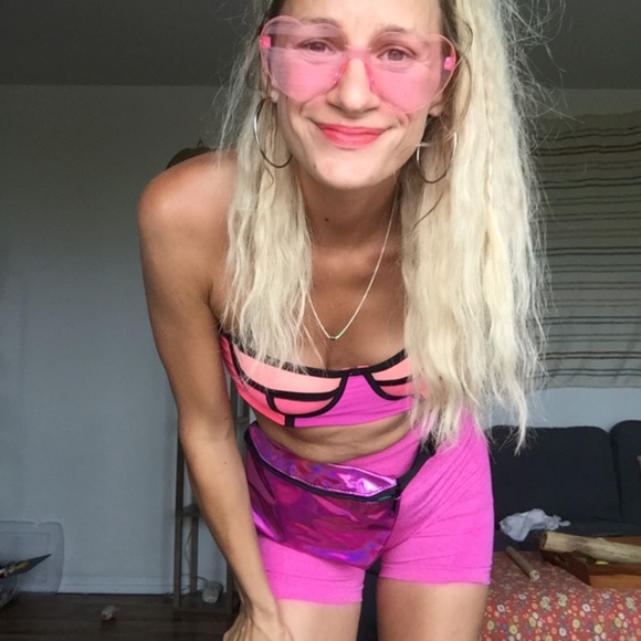 Meet your Posher, Suzy - Picture 1 of 1